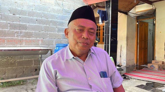Paman korban, Abdul Halim saat ditemui di Rumah Duka yang berada di Kampung Kaliabang Dukuh, Kelurahan Pejuang, kecamatan Medan Satria, Senin, 5 Agustus 2024.