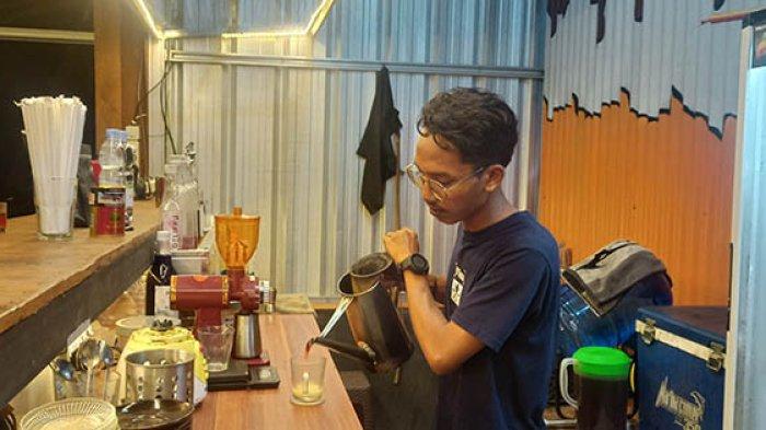 Kafe D5 Tempat Asyik Ngopi Favorit Komunitas Motor dan Mahasiswa ...