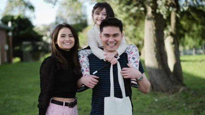 Potret Acha Septriasa bareng keluarga