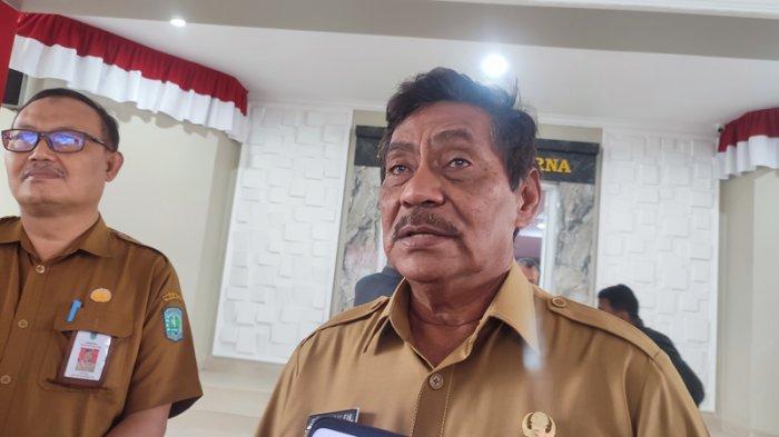 Bupati Belitung, Sahani Saleh, saat ditemui usai sidang paripurna DPRD Belitung, Senin (9/10/2023).