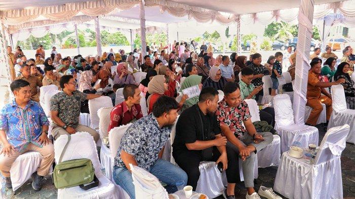 Kegiatan Ngupi kun Dewan di Halaman Kantor DPRD Belitung, Selasa (10/10/2023).