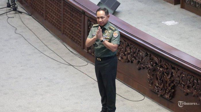 Calon Panglima TNI Jenderal TNI Agus Subiyanto menghadiri Rapat Paripurna DPR RI ke-9 Masa Persidangan II Tahun Sidang 2023-2024 di Gedung Nusantara II, Komplek Parlemen, Senayan, Jakarta, Selasa (21/11/2023). Paripurna DPR RI menyetujui Jenderal TNI Agus Subiyanto sebagai Panglima TNI menggantikan Laksamana TNI Yudo Margono.