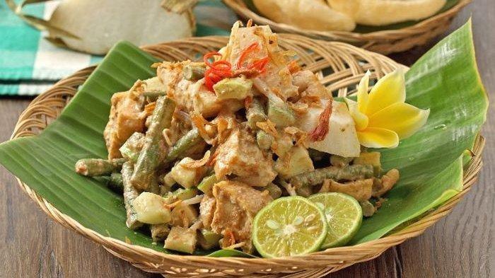 Wisata Kuliner, Sajian Nikmat Khas Bali Bernama Tipat Cantok, Berikut Resep  dan Cara Membuatnya - Halaman 2 - Posbelitung.co