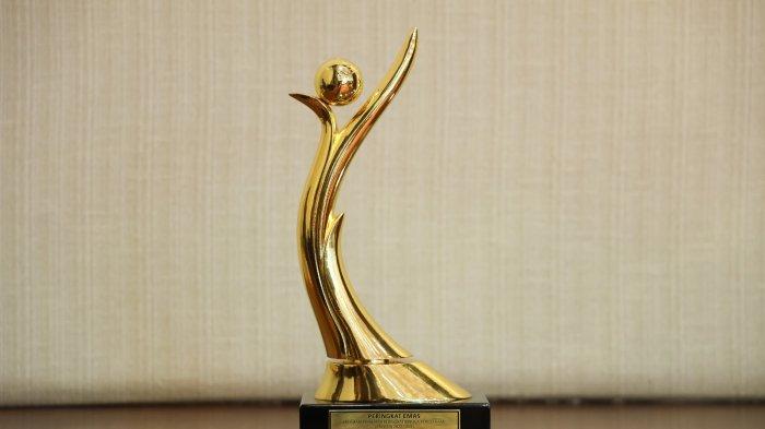 Pada ajang ini PLN juga menerima 20 PROPER Emas atas komitmennya dalam pengelolaan lingkungan yang merupakan capaian terbaik perseroan sepanjang sejarah.