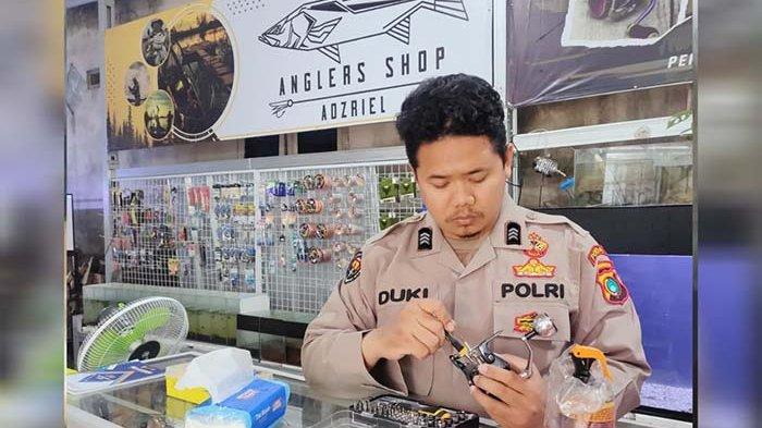 Sosok Brigadir Duki Saputra berawal dari hobi kini sukses menggeluti bisnis ikan hias di Bangka Belitung.
