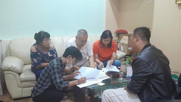 Penggeledahan yang dilakukan Kejagung di rumah milik HL di Jakarta.