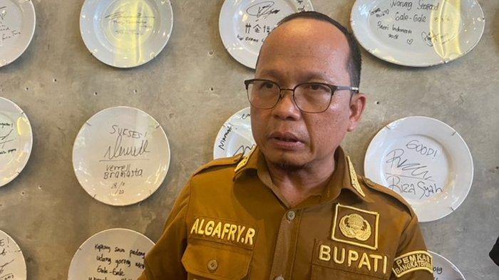 Bupati Bangka Tengah, Algafry Rahman