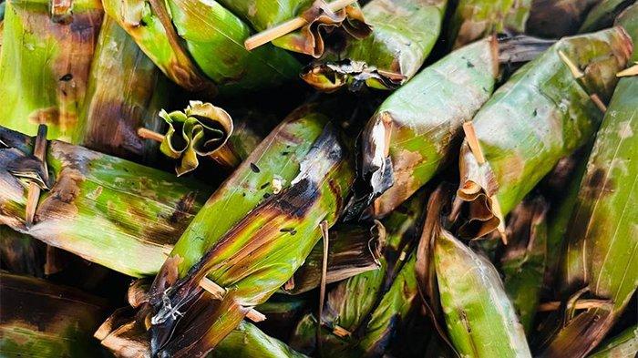 Otak-otak Yuk Henny yang berlokasi di Kota Pangkallpinang, Provinsi Kepulauan Bangka Belitung.