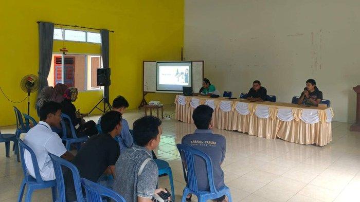 Diskominfo Belitung menggelar Pelatihan Pembuatan Konten Media Sosial dan Editing Video bagi pemuda pemudi Desa Suak Gual, Kecamatan Selat Nasik, Kamis (21/11/2024).