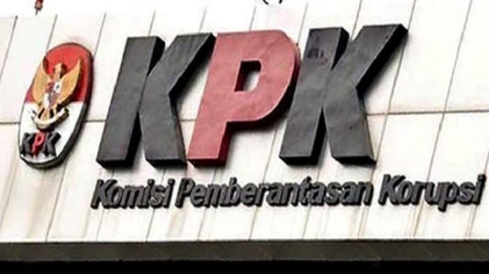KPK melakukan operasi tangkap tangan terhadap pejabat daerah