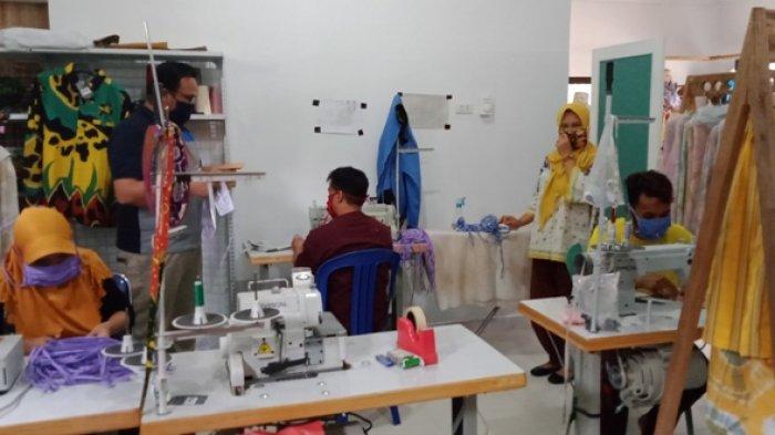 Dua Orang Disabilitas Buat Ribuan Masker, Binaan PT Timah Tbk dan ...