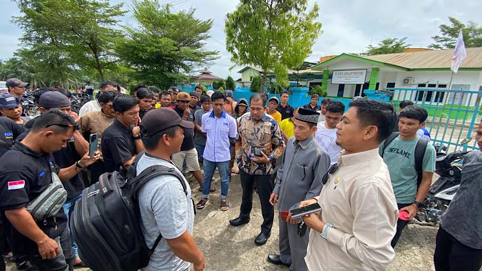 Pasca Perundingan Tripartit, Buruh Sawit Mukomuko Minta PT SAP Penuhi Haknya