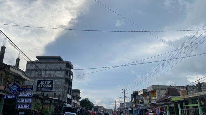 Prakiraan Cuaca Bengkulu Selatan, Sabtu Oktober 2025: Berawan hingga Hujan Ringan