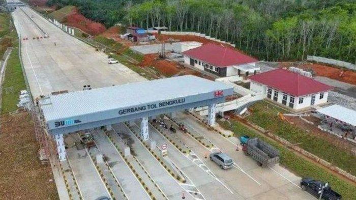 GERBANG TOL - Gerbang tol Bengkulu bagian dari ruas tol Bengkulu-Taba Penanjung. Pemerintah pusat menggagas tol langsung Tanjung Enim–Pulau Baai Bengkulu, keluarkan rute Muara Enim–Lubuklinggau dari proyek strategis nasional.