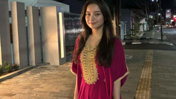 Instagram Wanita Viral Berpakaian Seksi di Masjid Banjir Hujatan