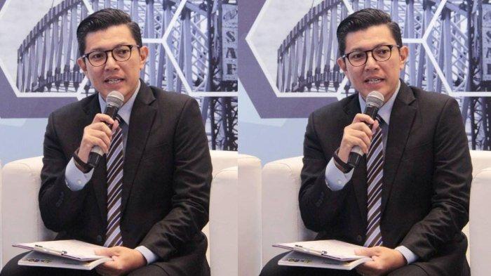 Kolase Alfito Deannova.