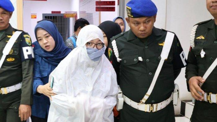 KORUPSI - Kejati Bengkulu kembali menetapkan 2 orang tersangka kasus dugaan korupsi di lingkungan sekretariat DPRD Provinsi Bengkulu, Kamis (10/7/2025).Dua orang tersangka kasus dugaan korupsi di lingkungan sekretariat DPRD Provinsi Bengkulu Kamis (10/7/2025), bukan terkait perjalanan dinas.