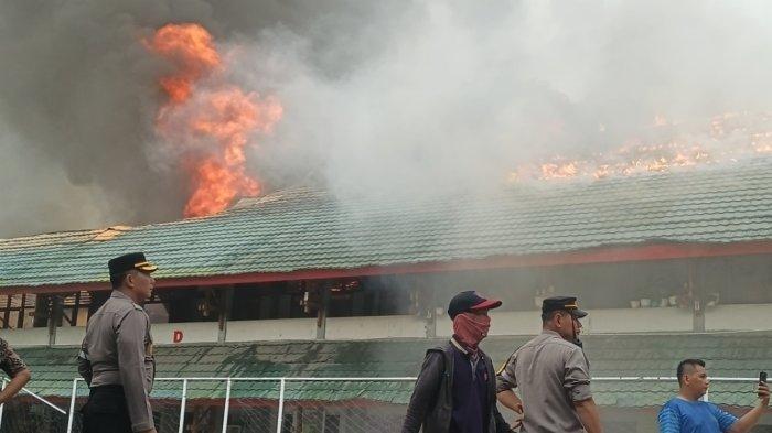 Insiden kebakaran yang melahap puluhan ruangan di SMKN 3 Kota Bengkulu, terjadi pada Kamis (28/12/2023).