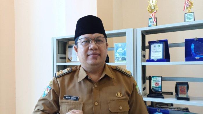 Kadis Perpustakaan dan Kearsipan Provinsi Bengkulu, H. Meri Sasdi, M.Pd