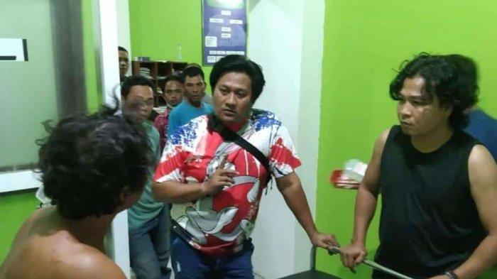 Pelaku pembunuhan Debi Trio Putra (22) pemuda Bengkulu Selatan, berhasil diamanakan Tim Totaici Polres Bengkulu Selatan.