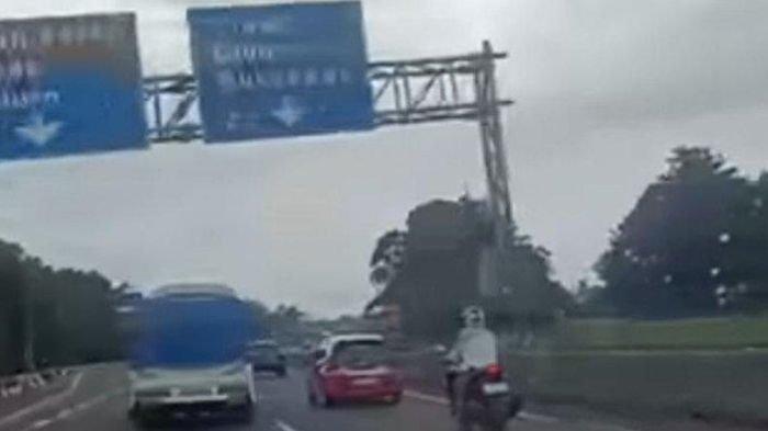 Foto pengendara motor masuk Tol Ciawi Bogor, disebut gegara ikuti Google Maps