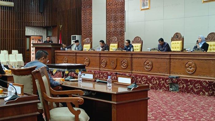 Rapat Paripurna DPRD Provinsi Bengkulu, di Ruang Rapat Paripurna, Rabu (27/9/2023).