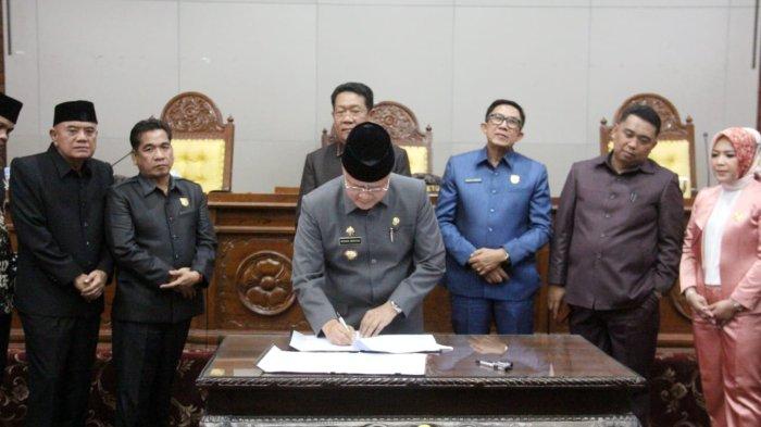 Suasana saat persetujuan Raperda tentang Pajak Daerah dan Retribusi Daerah menjadi Peraturan Daerah (Perda) Provinsi Bengkulu tahun 2023, pada Rapat Paripurna DPRD Provinsi Bengkulu, Selasa (30/5/2023).