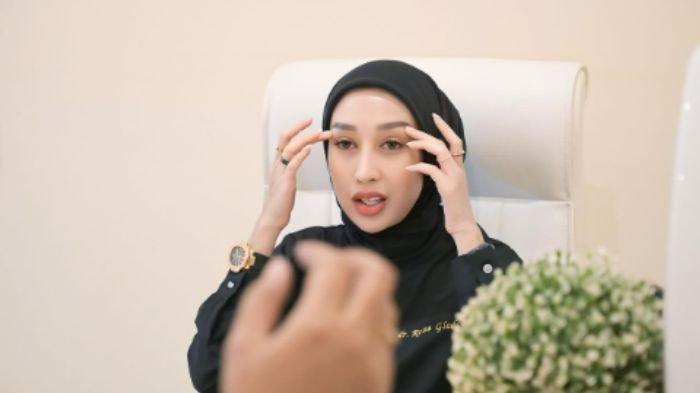 DOKTER REZA GLADYS - Tangkap layar foto Dokter Reza Gladys dari unggahan Instagram pribadinya, Kamis (20/02/2025). Respon Dokter Reza Gladys saat mengetahui Nikita Mirzani resmi tersangka usai dilaporkannya kasus TPPU, pencemaran nama baik dan pemerasan.