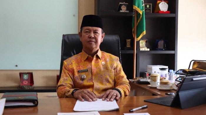Sekretaris DPRD Provinsi Bengkulu, Drs. H. Erlangga, M. Si