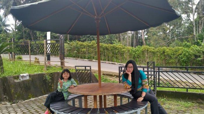 Win's Cafe & Resto adalah salah resto favorit terdekat dari Arga Makmur, Bengkulu Utara.