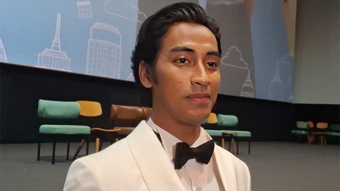 ABIDZAR AL GHIFARI - Dalam foto: Abidzar Al Ghifari ditemui usai gala premiere di CGV Grand Indonesia, MH Thamrin Jakarta Pusat, Jumat (31/1/2025).