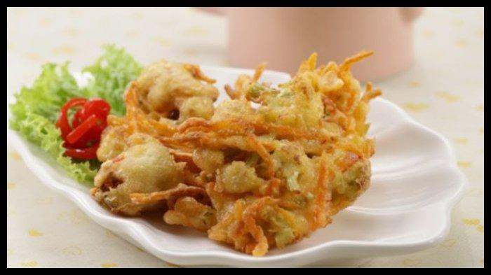 RESEP MENU TAKJIL - Dalam foto: Bakwan Kembang Kol.
