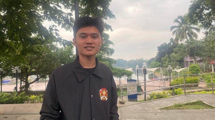 Bizri Jamhari (23) warga Kelurahan Pondok Rajeg, Kecamatan Cibinong, Kabupaten Bogor saat ditemui di Cibinong Situ Plaza, Selasa (11/6/2024).