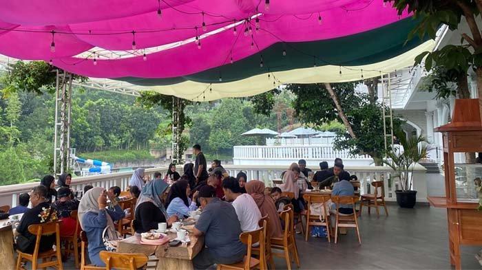 Cigwa Wisata yang berada di kawasan Puncak tepatnya di Desa Sukagalih, Kecamatan Megamendung, Kabupaten Bogor, Rabu (25/12/2024).
