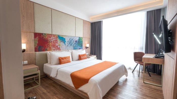 Salah satu hotel di Bogor, Bigland Hotel International & Convention Hall
memiliki rooftop tertinggi di Bogor serta pemandangan 3 pegunungan yang memukau.