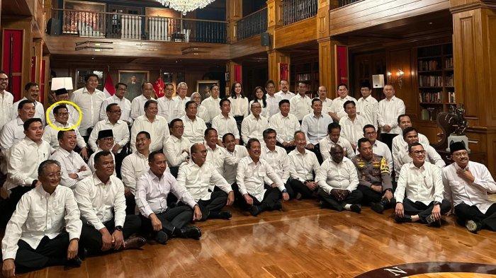 Deretan calon menteri saat berfoto bersama Presiden terpilih Prabowo Subianto - Gibran Rakabuming Raka, salah satu diantaranya yakni Ketum PKB, Muhaimin Iskandar alias Cak Imin
