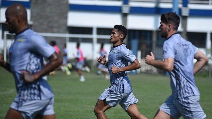 Dimas Drajad menjalani debutnya bersama Persib Bandung, Senin (22/7/2024).