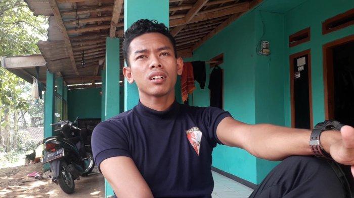 Fahmi Husaeni pengantin viral yang dikhianati Anggi Anggraeni istrinya yang baru sehari dinikahi yang kabur demi menemui mantan pacar di Rancabungur, Kabupaten Bogor, Rabu (12/7/2023).