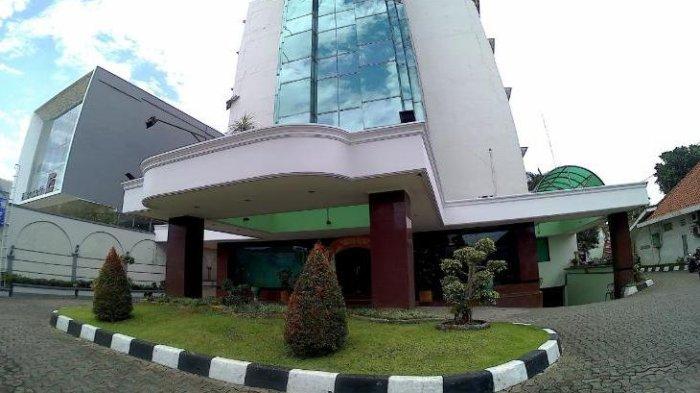 Rekomendasi hotel di Bogor yang murah tapi fasilitas lengkap dan bikin nyaman, yakni Grand Pangrango Hotel.