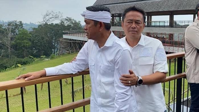 DEDI MULYADI SELESAIKAN BANJIR DARI HULU - Gubenur Jawa Barat Dedi Mulyadi saat meninjau pembangunan objek wisata Eiger Adventure Land di wilayah Desa Sukagalih, Kecamatan Megamendung, Kabupaten Bogor, Kamis (6/3/2025).