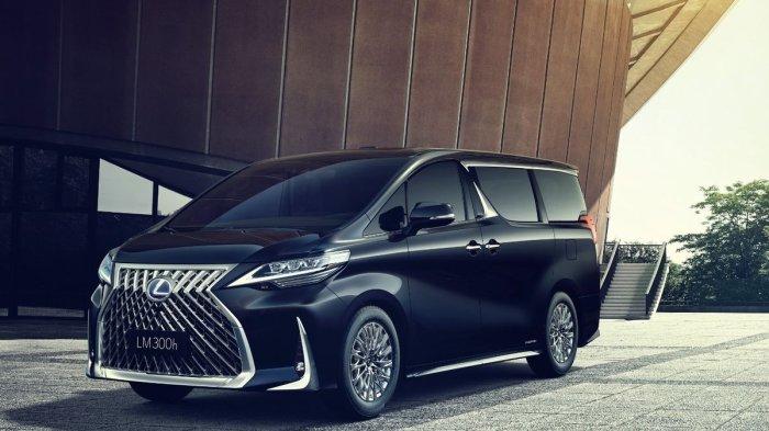 LEXUS LM - Mobil mewah Lexus LM 350 yang disebut-sebut sebagai pesaing Toyota Alphard.