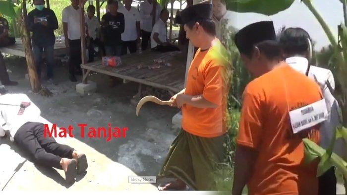 Pendekar kabur saat carok 2 lawan 4 di Madura, Hasan Tebas Punggung Mat Tanjar Sambil Lari