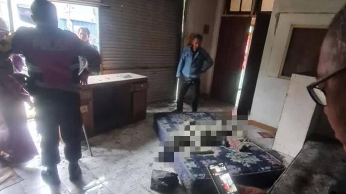 MAYAT DI RUMAH KOSONG - Penemuan mayat tanpa identitas di dalam rumah yang kosong di wilayah Kampung Ciherang Pondok, Desa Ciherang Pondok, Kecamatan Caringin, Kabupaten Bogor
