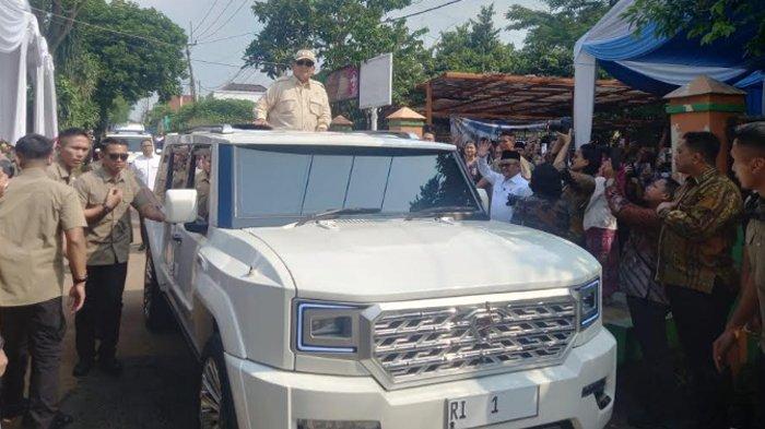 PRESIDEN PRABOWO DI KOTA BOGOR - Presiden Republik Indonesia Prabowo Subianto hadiri peringatan Hari Pendidikan Nasional (Hardiknas) di SDN Cimahpar 5 Kota Bogor, Jumat (2/5/2025).
