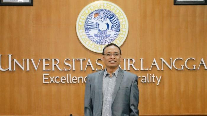 Rektor Unair, Prof. Dr. Moh. Nasih, SE., MT., Ak. mengungkapkan reputasi lulusan Unair di dunia menembus pada rangking 100 besar dunia, yakni di peringkat ke-95. Sementara itu, reputasi akademik juga mengalami peningkatan 23 poin.