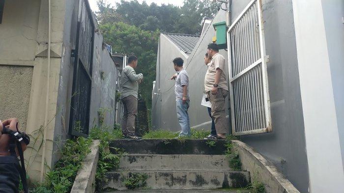 Satreskrim Polresta Bogor Kota saat datangi TKP tewasnya Noven.