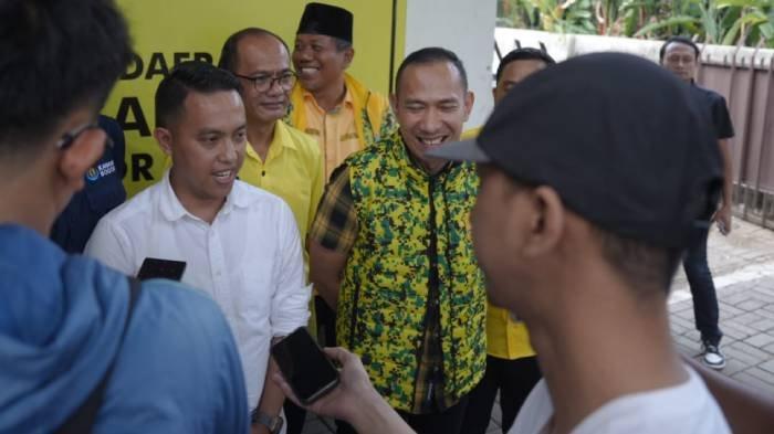 calon Wali Kota Bogor Sendi Fardiansyah mulai menggoda Rusli Prihatevy, Ketua DPD Partai Golkar Kota Bogor.