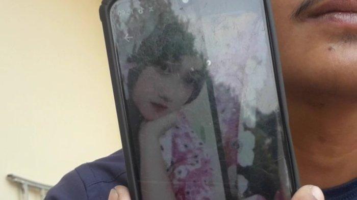 Seorang gadis berinisial G (20) di Bogor diduga membawa kabur motor Aerox milik pemuda asal Kota Bogor bernama Adam (24) setelah kenal via aplikasi kencan.