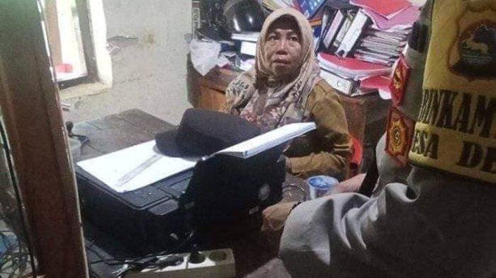 Seorang oknum kepala SD Inpres Tonda di Kecamatan Madapangga, Kabupaten Bima, Nusa Tenggara Barat (NTB), berinisial K dilaporkan ke polisi, Senin (19/2/2024).
