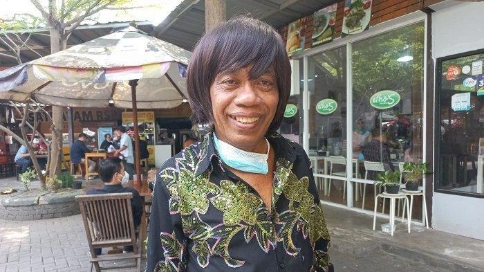Pak Tarno tagih uangnya sendiri yang ditilep manajer malah diomeli.